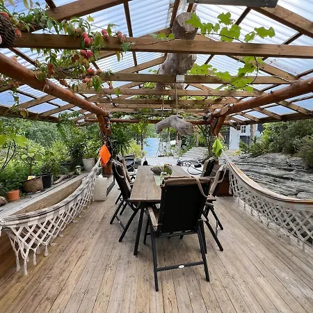 Hébergement de vacances #beautiful Outdoor Area And Cozy Small Cottage# *