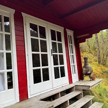#beautiful Outdoor Area And Cozy Small Cottage# *
