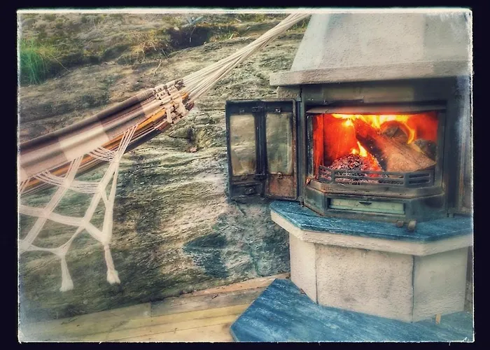 #beautiful Outdoor Area And Cozy Small Cottage# Hébergement de vacances Fotlandsvåg