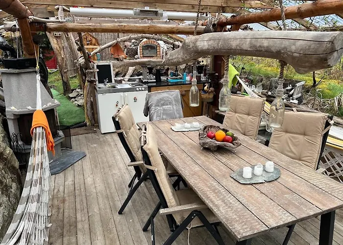 Hébergement de vacances #beautiful Outdoor Area And Cozy Small Cottage# Fotlandsvåg