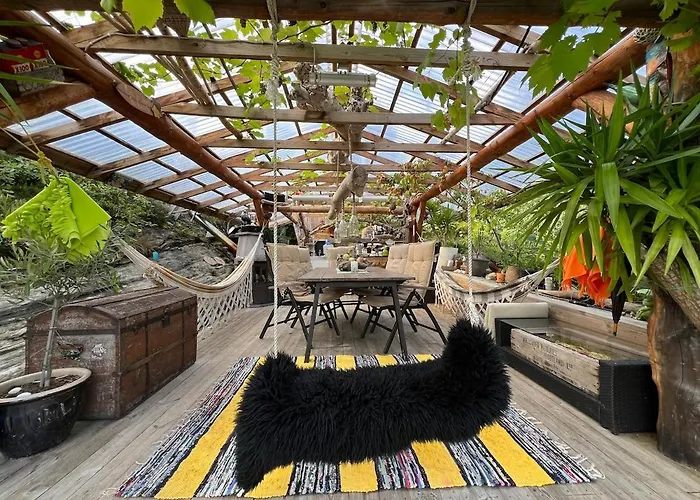#beautiful Outdoor Area And Cozy Small Cottage# Hébergement de vacances *