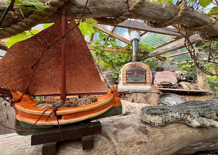 Hébergement de vacances #beautiful Outdoor Area And Cozy Small Cottage# *