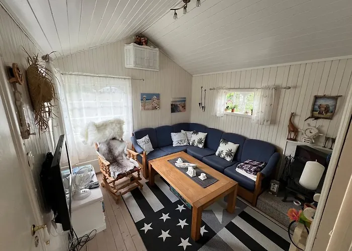 #beautiful Outdoor Area And Cozy Small Cottage# * Fotlandsvåg